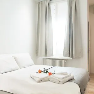 Apartment Brisa, Milan
