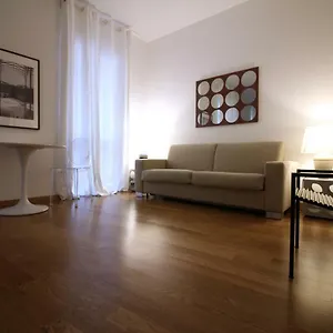 Apartment Brera - Fiori Chiari Charme, Mailand